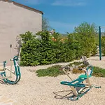 Holiday home Pet Friendly In *