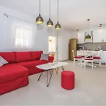 Holiday home Pet Friendly In *