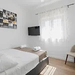 Pet Friendly In Dubrava (Sibenik-Knin)