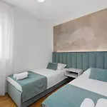 Holiday home Pet Friendly In *