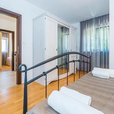 Casa vacanze Pet Friendly In Dubrava (Sibenik-Knin)