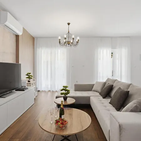 Holiday home Pet Friendly In *